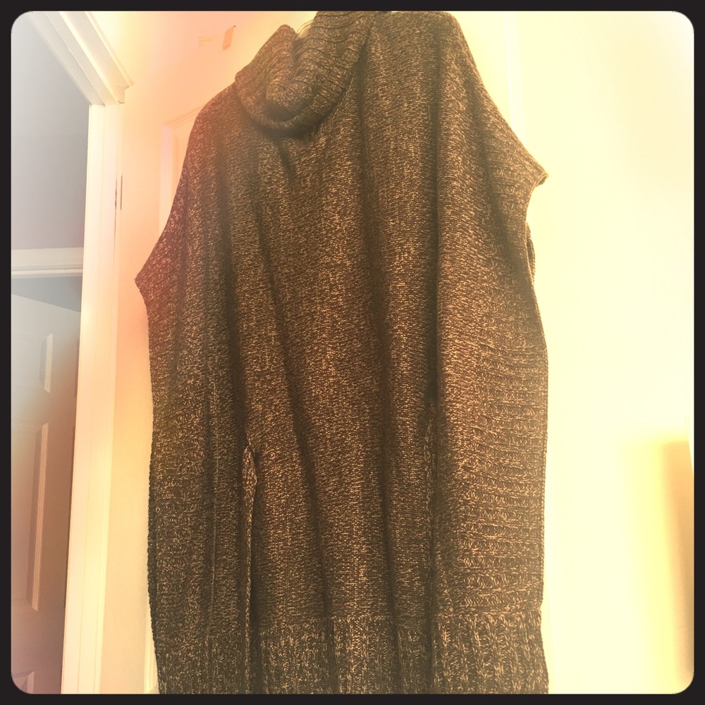 Sweater with tie belt